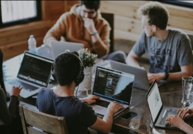 Upskilling em IA: entenda o que é e como o processo vem ganhando força nas empresas brasileiras