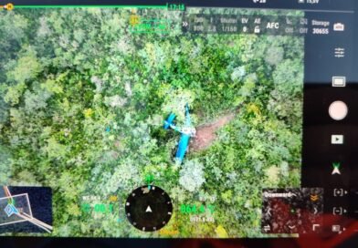 JOÃO PINHEIRO MG: AVIÃO AGRÍCOLA CAI EM MATA E DEIXA PILOTO MORTO (VÍDEO)