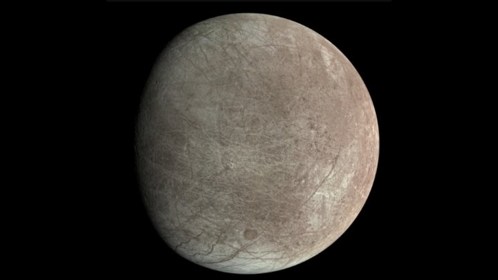 Europa, lua de Júpiter, se destaca como um dos locais mais promissores na busca por vida extraterrestre