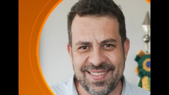 Fim da escala 6×1 e regulamentação do trabalho por aplicativos são destaques do “Bom Dia, Ministro” com Guilherme Boulos